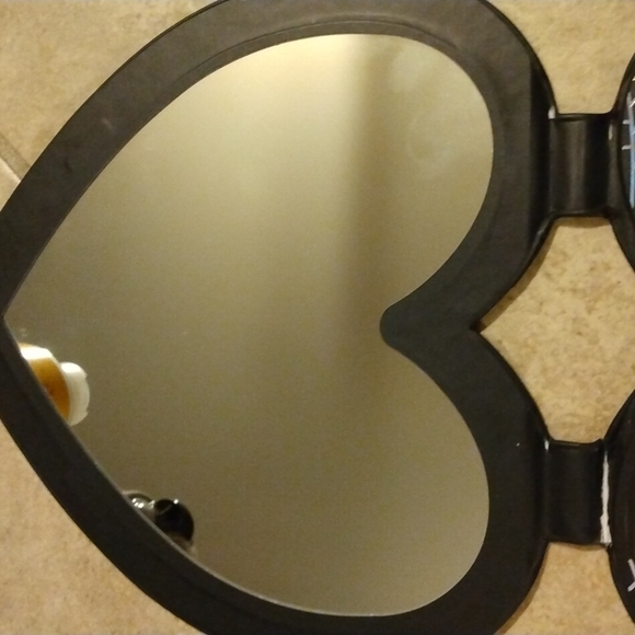 Eyeshadows Palette - Picture 3 of 14